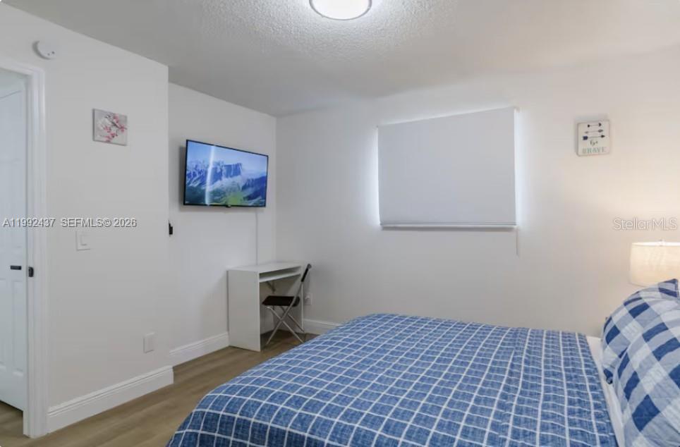 UNIVERSITY SHORES - Residential