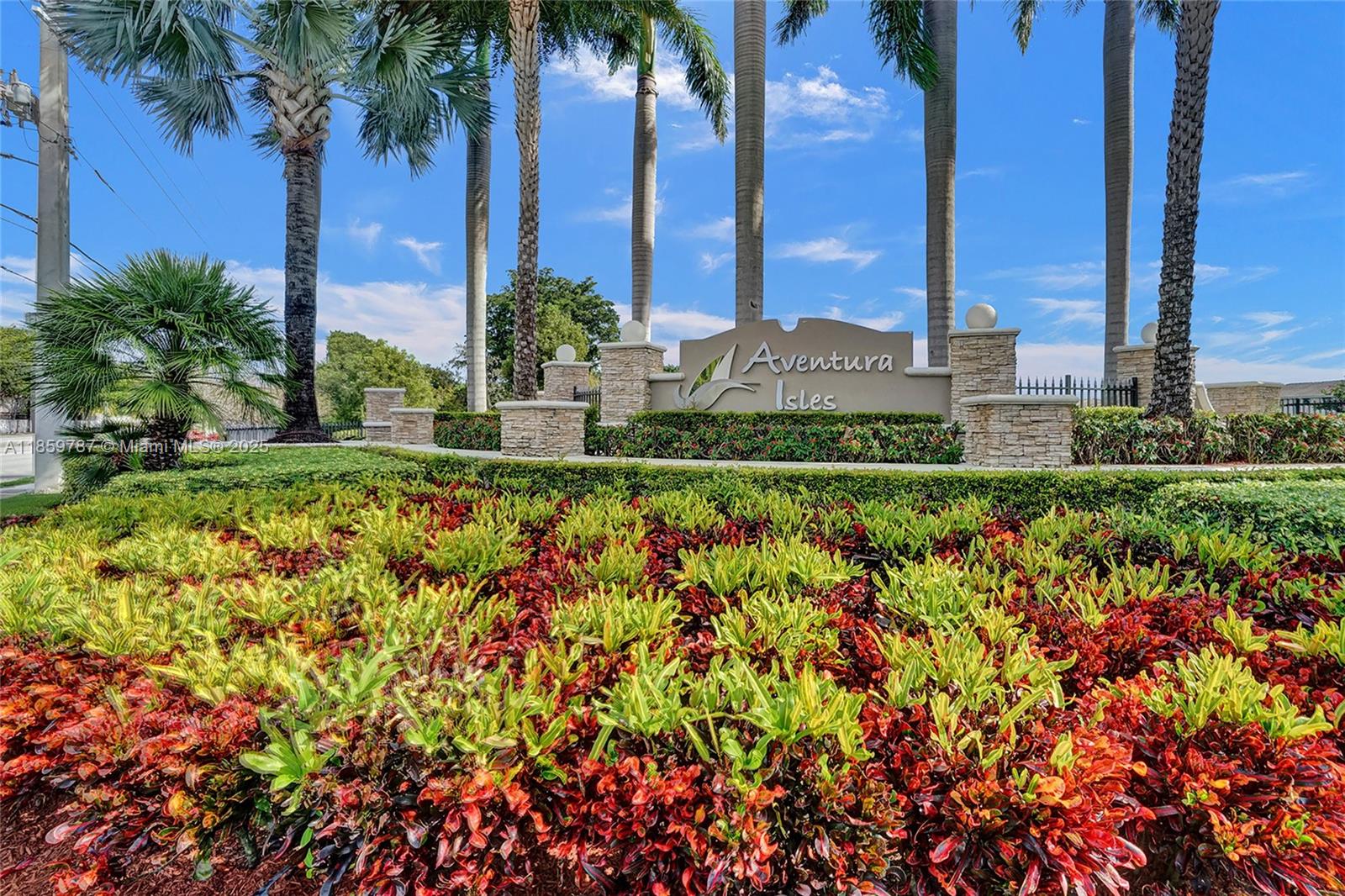 CHAMPION LAKES - Residential