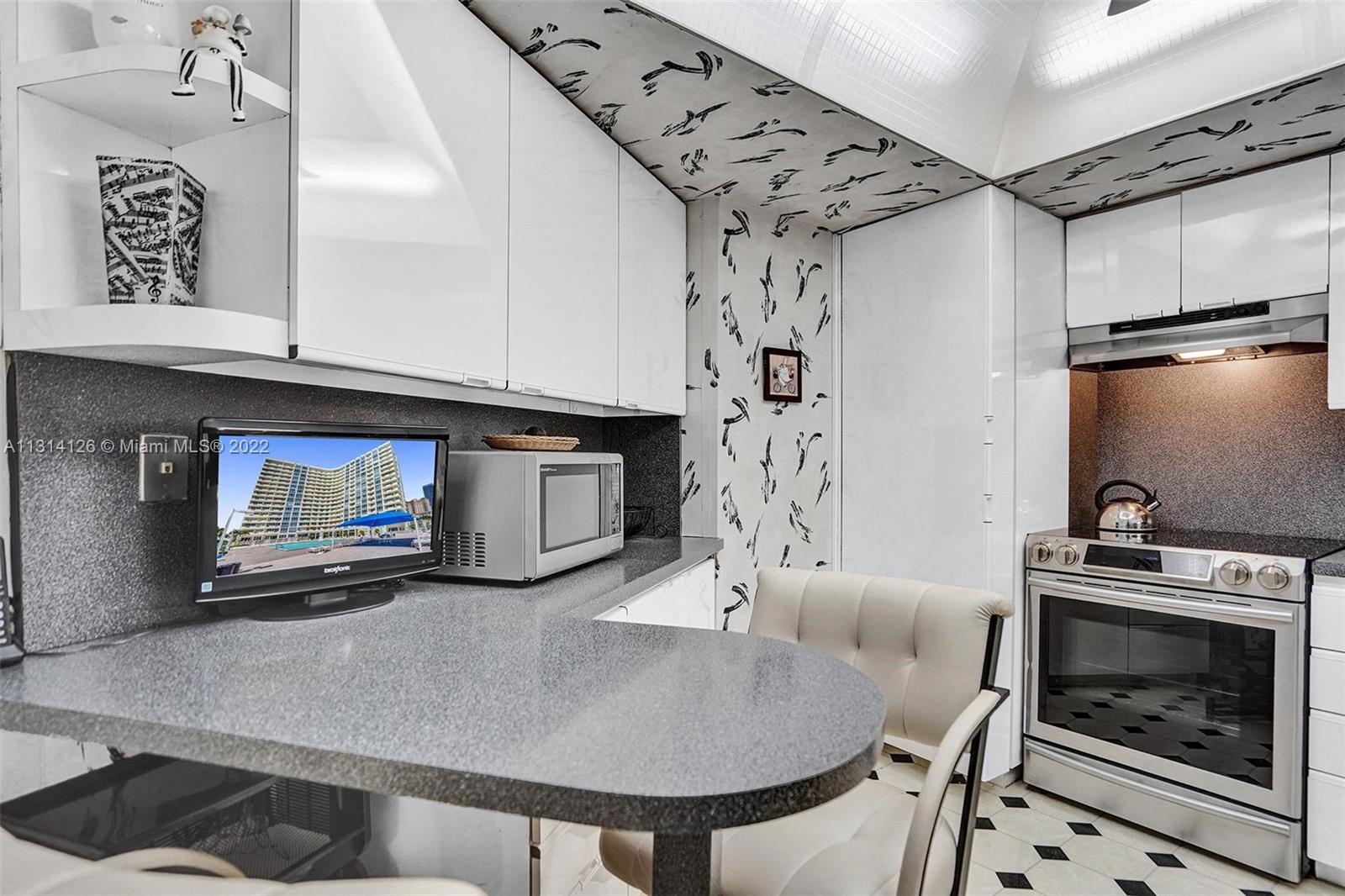 PARKER DORADO CONDO - Residential