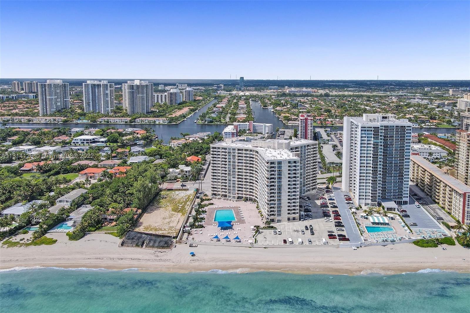 PARKER DORADO CONDO - Residential