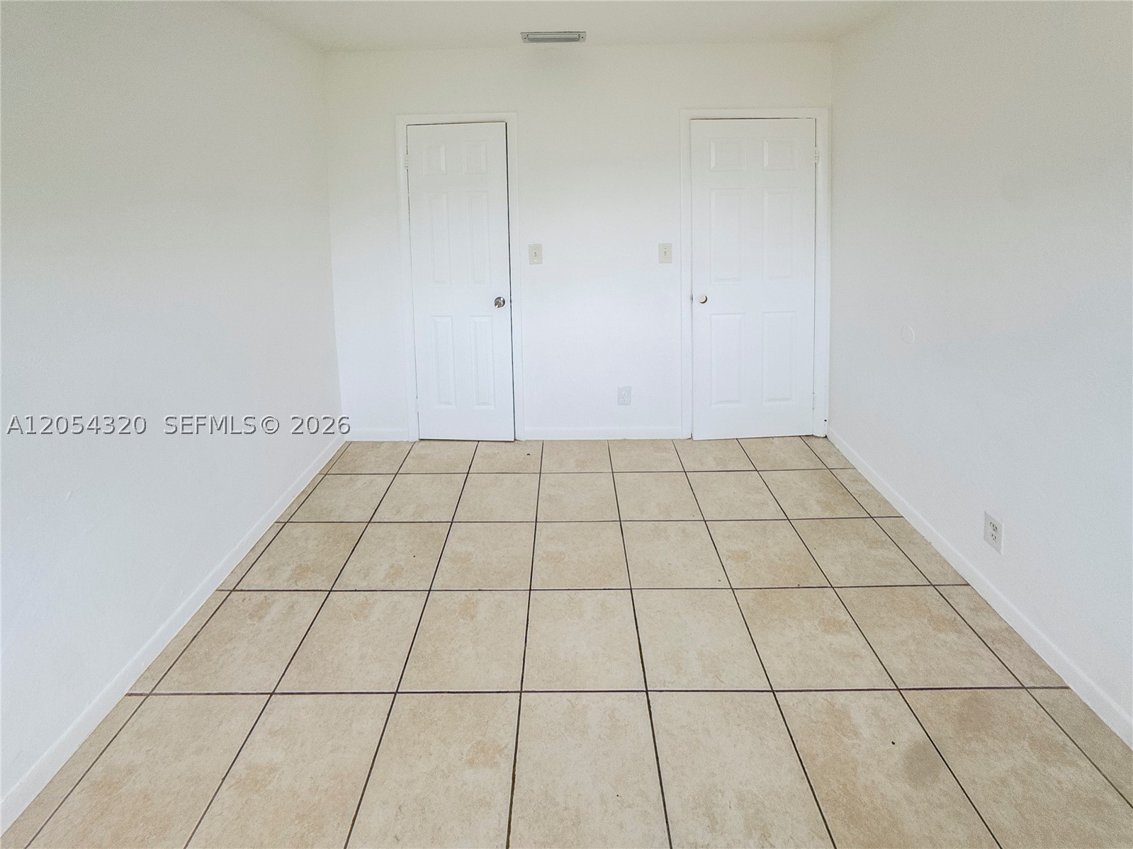 EL SOL AT MAIN STREET CON - Residential Lease