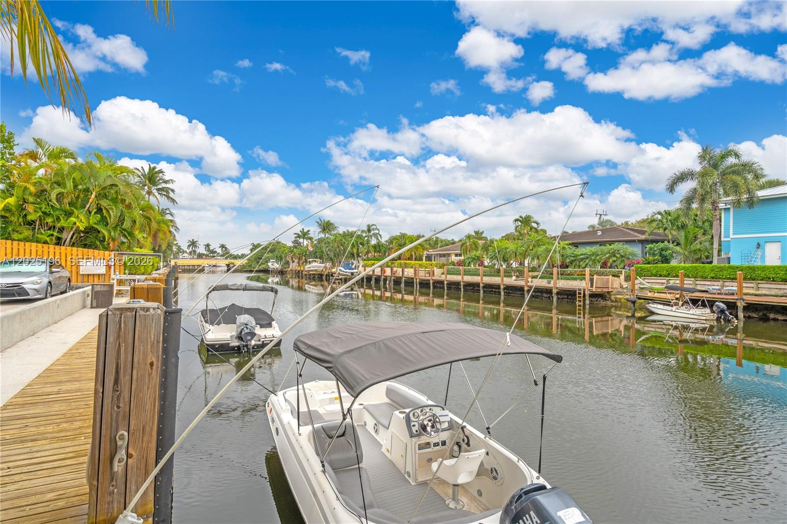 LIGHTHOUSE POINT PLAZA CO - Residential Lease