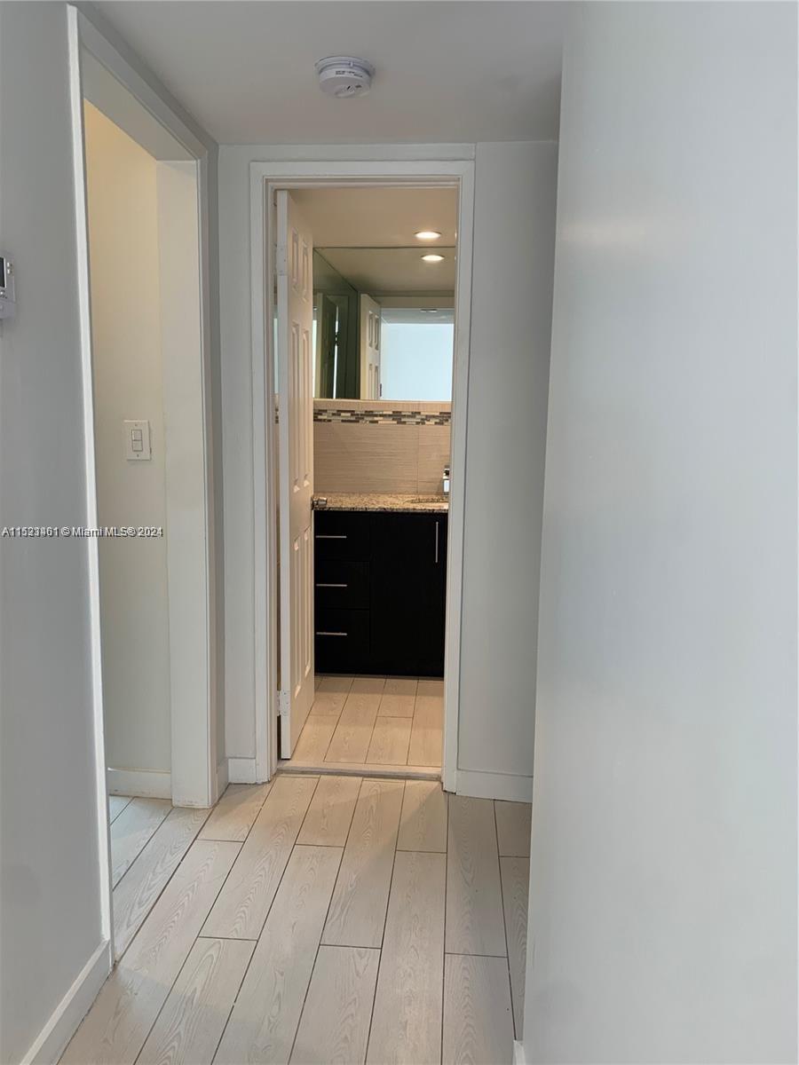 LENOX VIEW CONDOMINIUM - Residential