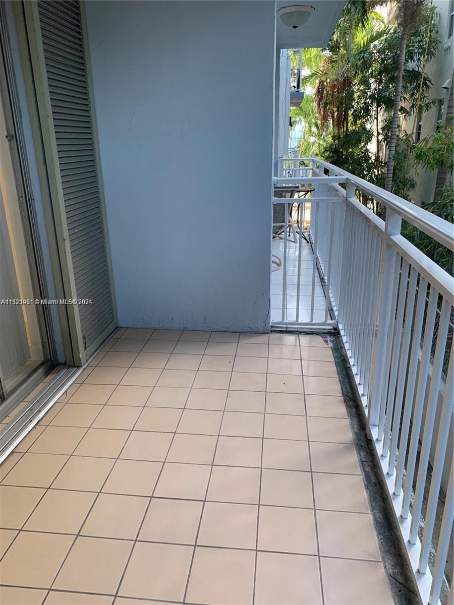 LENOX VIEW CONDOMINIUM - Residential