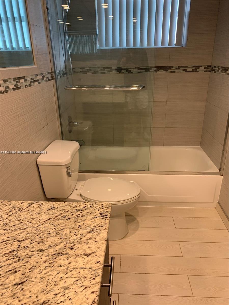 LENOX VIEW CONDOMINIUM - Residential