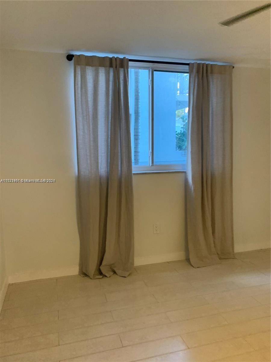 LENOX VIEW CONDOMINIUM - Residential