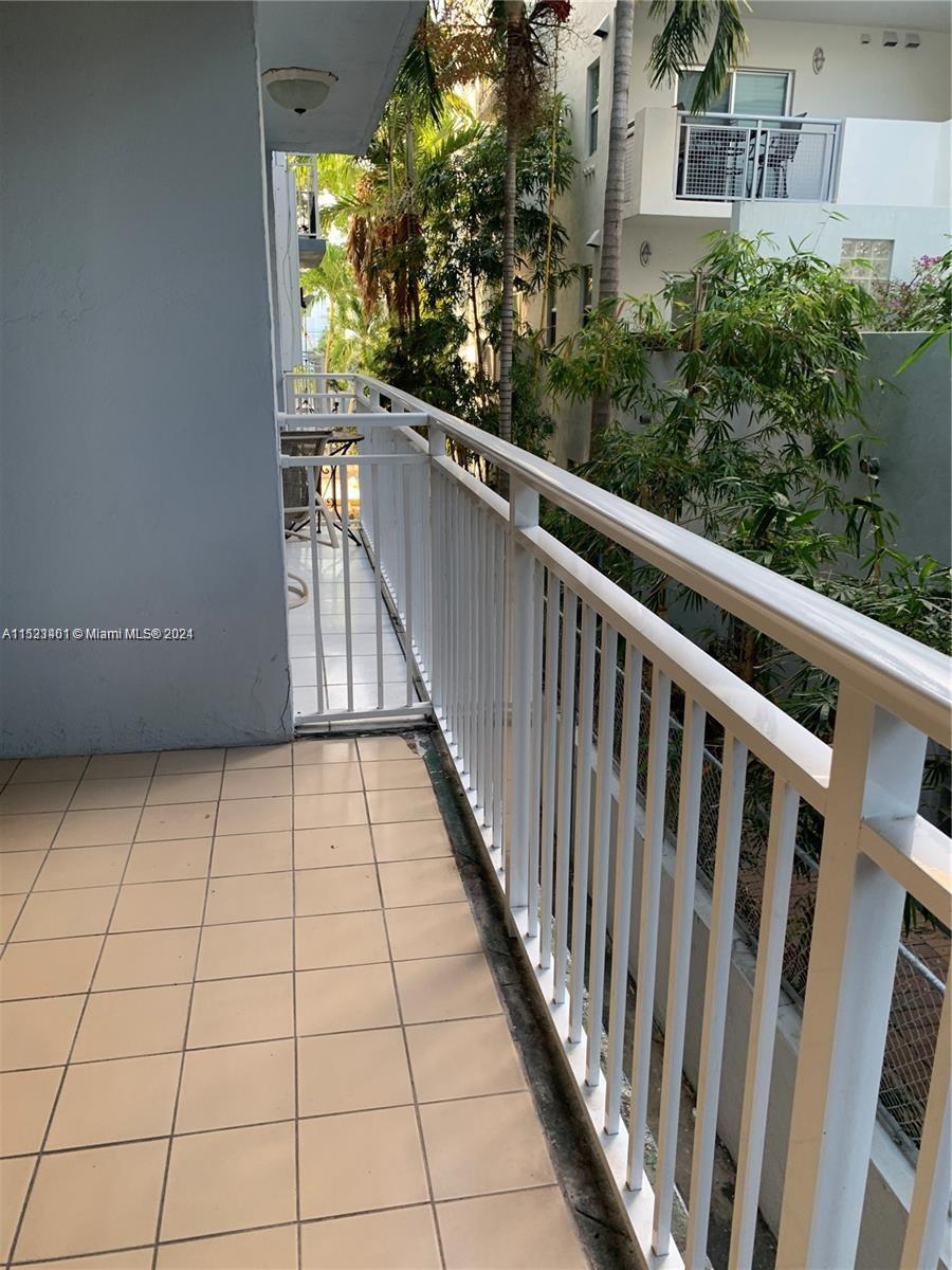 LENOX VIEW CONDOMINIUM - Residential
