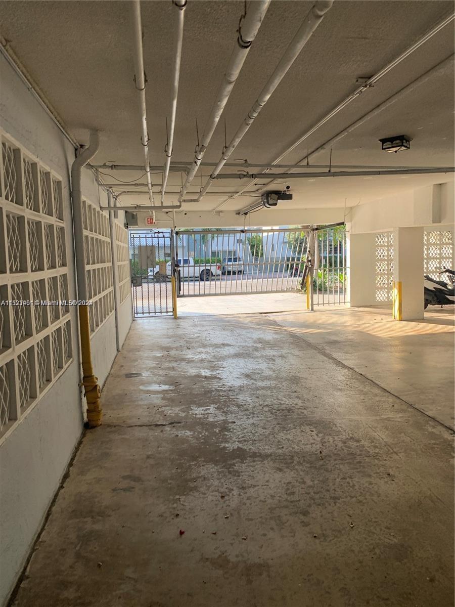 LENOX VIEW CONDOMINIUM - Residential