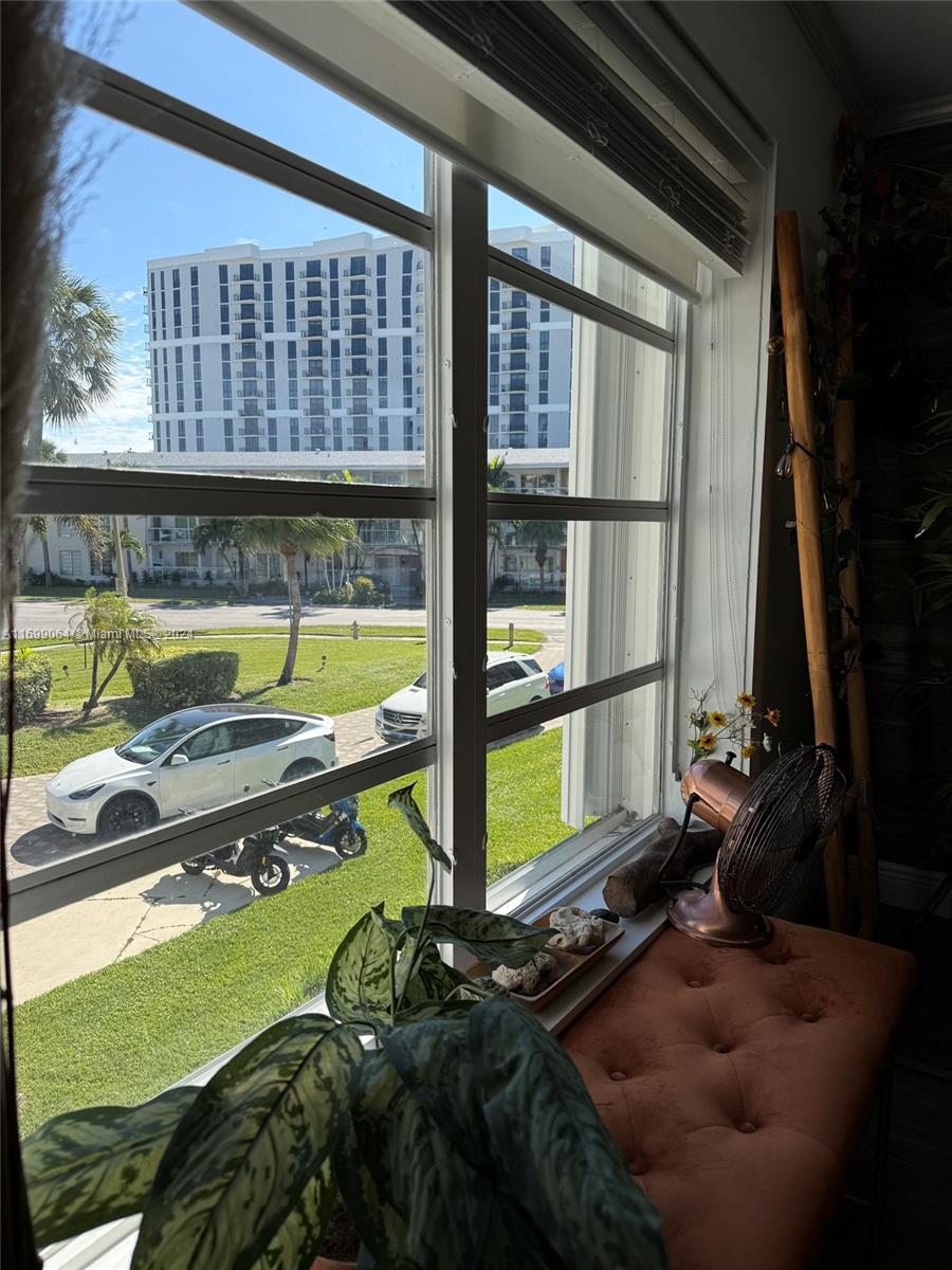 LIDO BAY - Residential