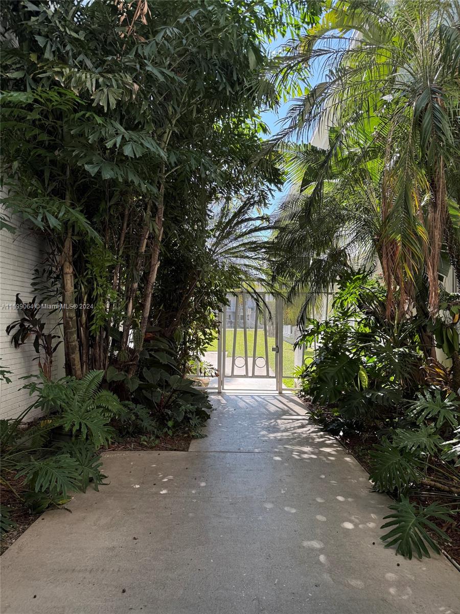 LIDO BAY - Residential