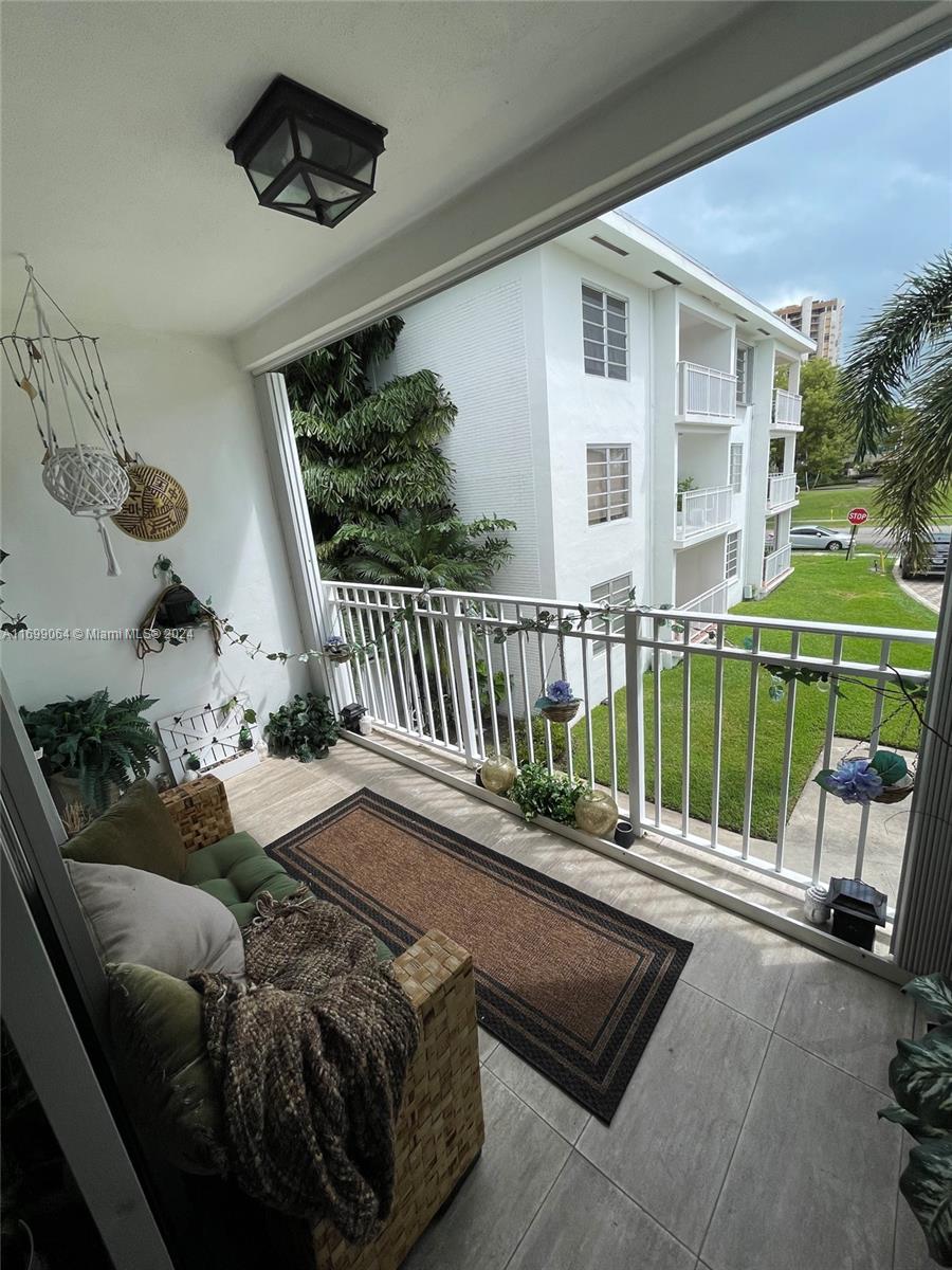 LIDO BAY - Residential