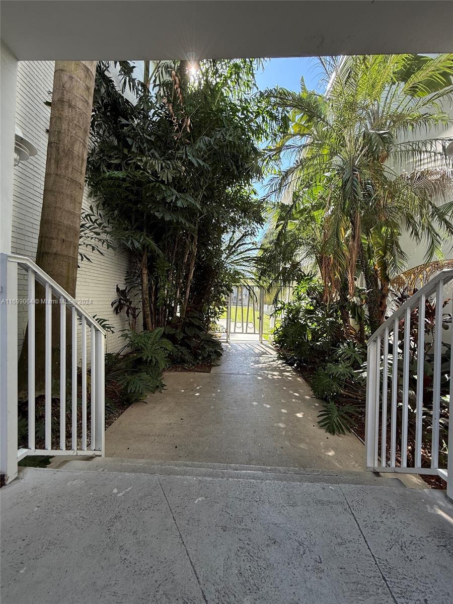 LIDO BAY - Residential