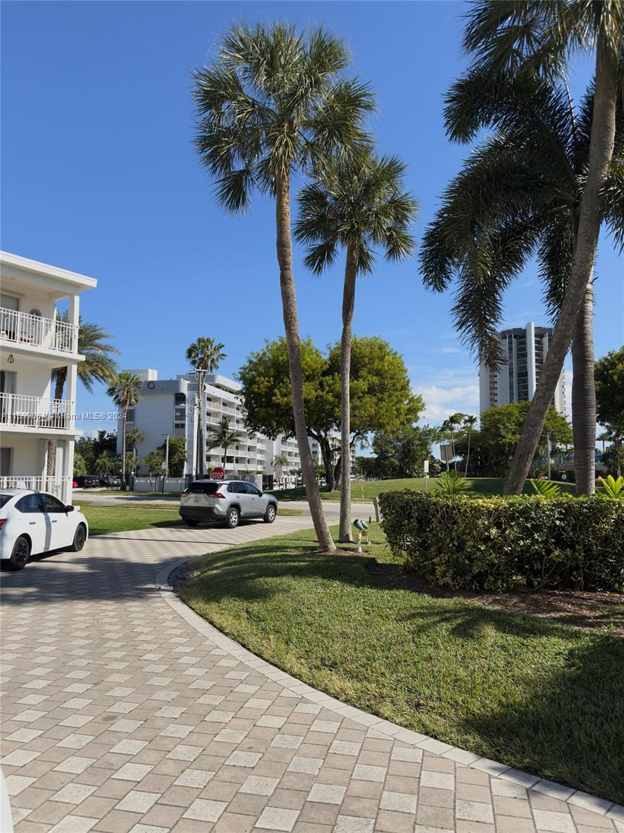 LIDO BAY - Residential