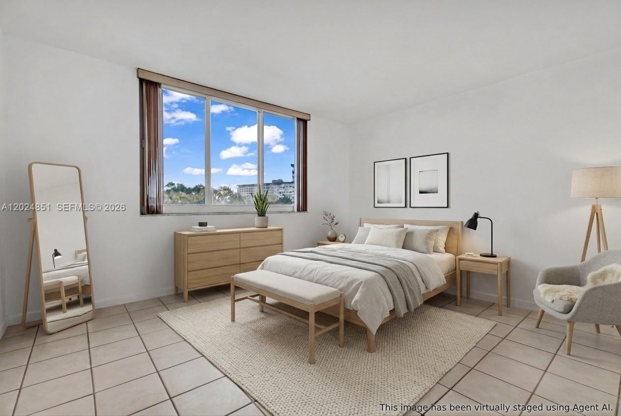 HILLCREST EAST NO 24 COND - Residential