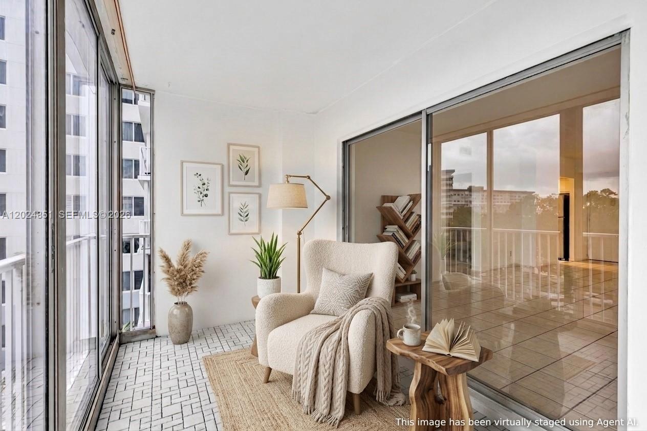 HILLCREST EAST NO 24 COND - Residential