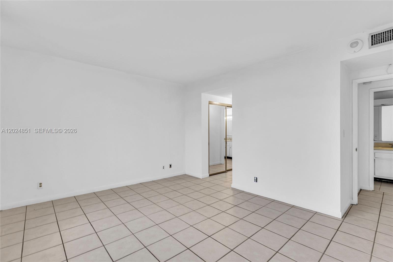 HILLCREST EAST NO 24 COND - Residential