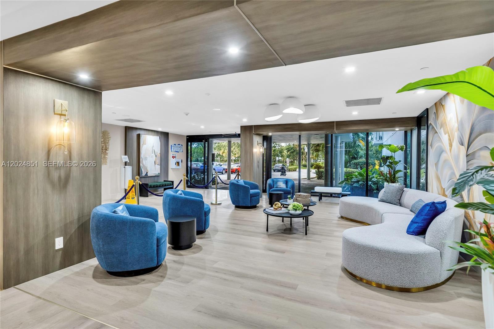 HILLCREST EAST NO 24 COND - Residential