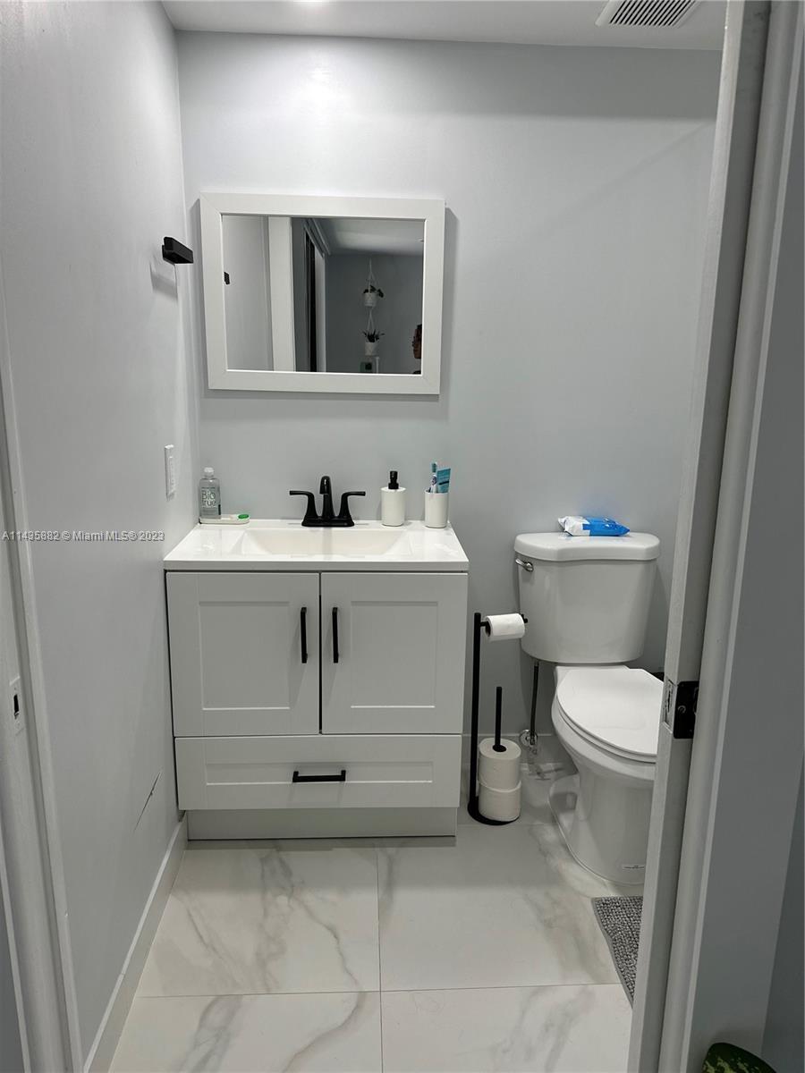 THE HORIZONS CONDO #1 - Residential Lease