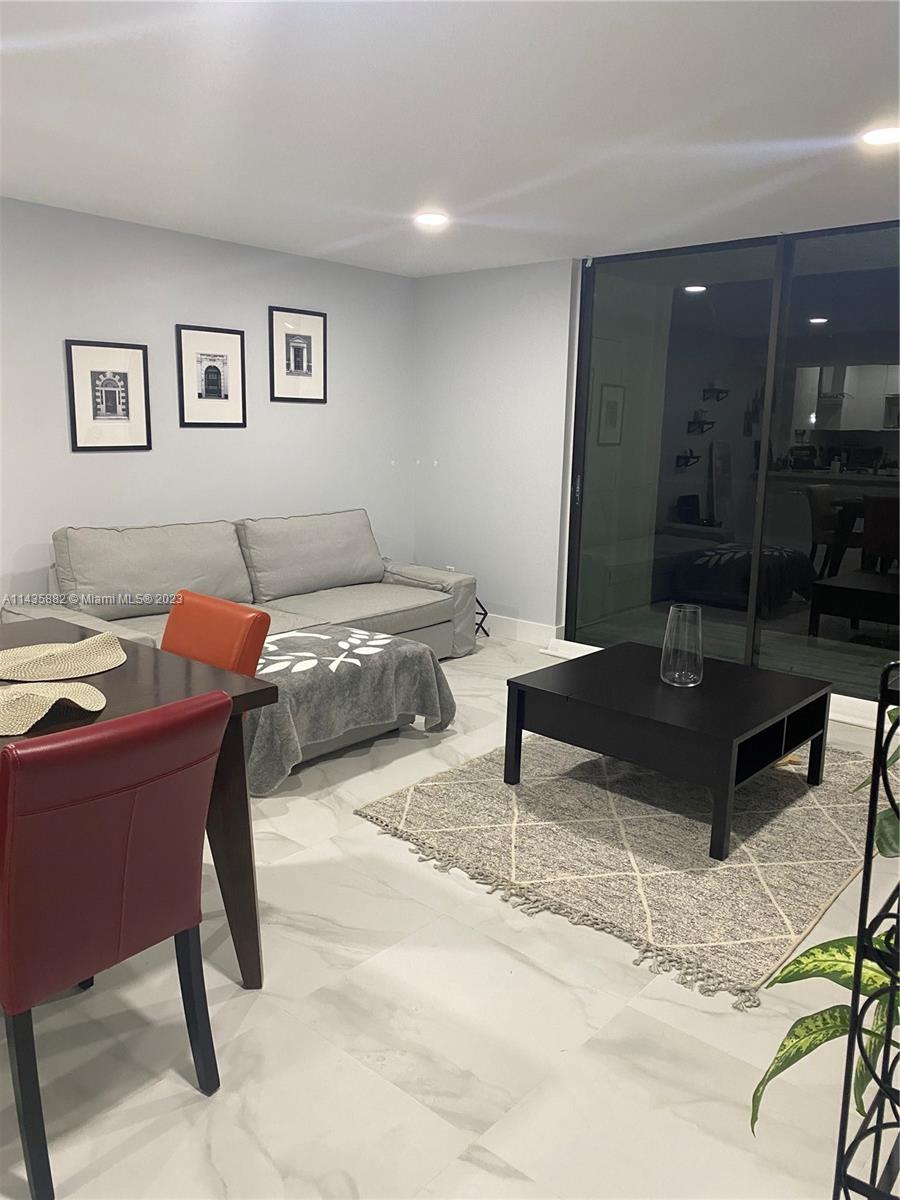 THE HORIZONS CONDO #1 - Residential Lease