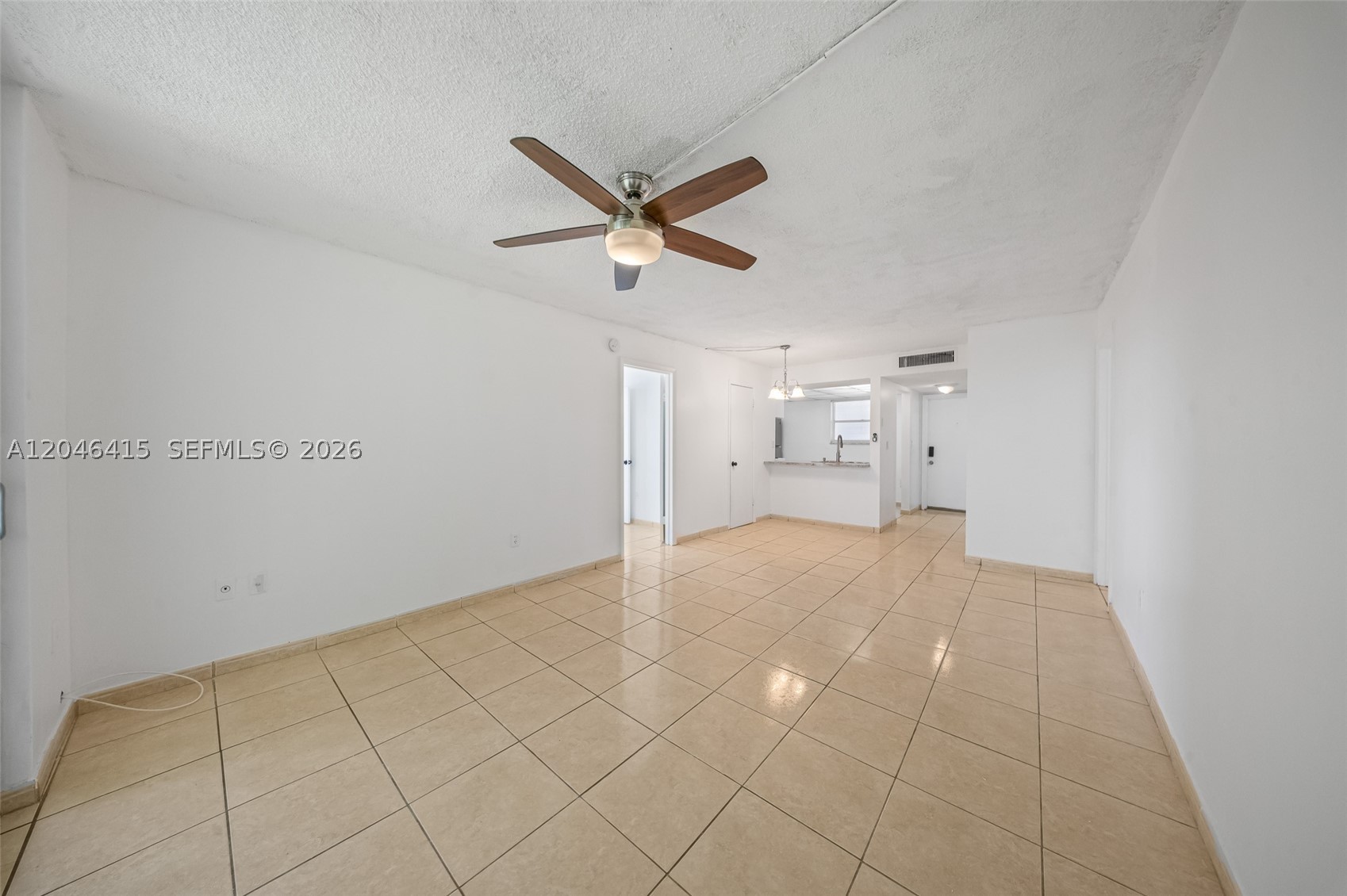 EL CONQUISTADOR SOUTH CON - Residential