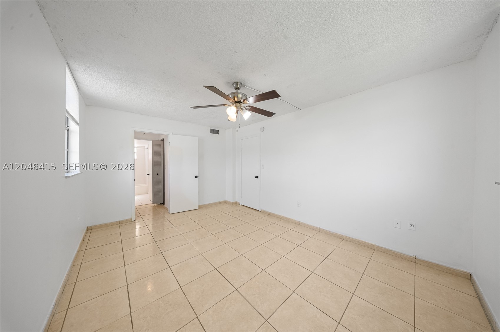 EL CONQUISTADOR SOUTH CON - Residential