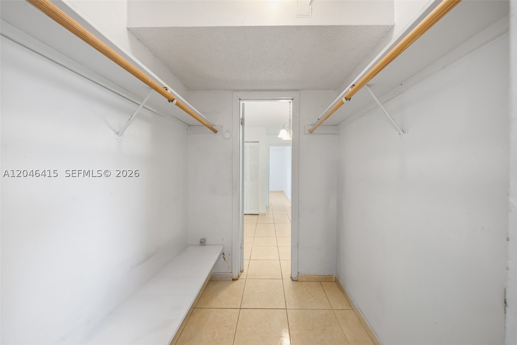 EL CONQUISTADOR SOUTH CON - Residential