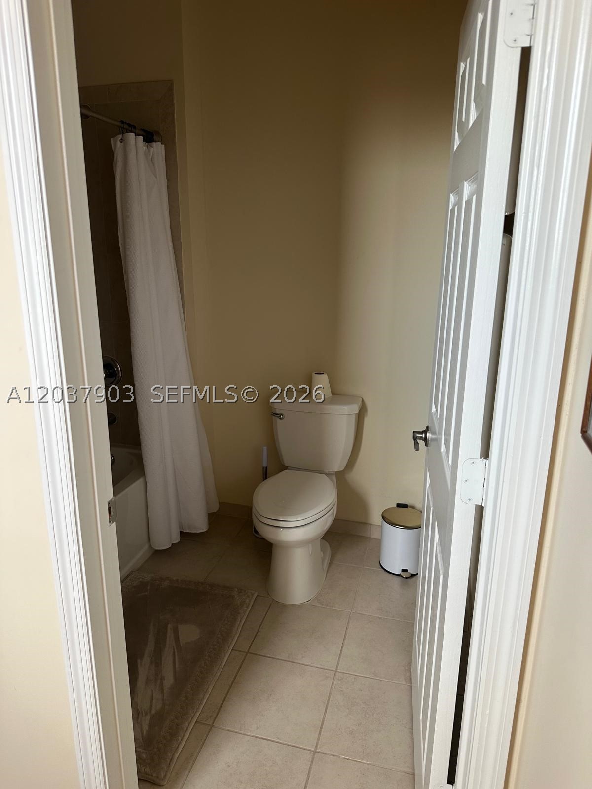 SILVER PALM SOUTHWEST - Residential Lease