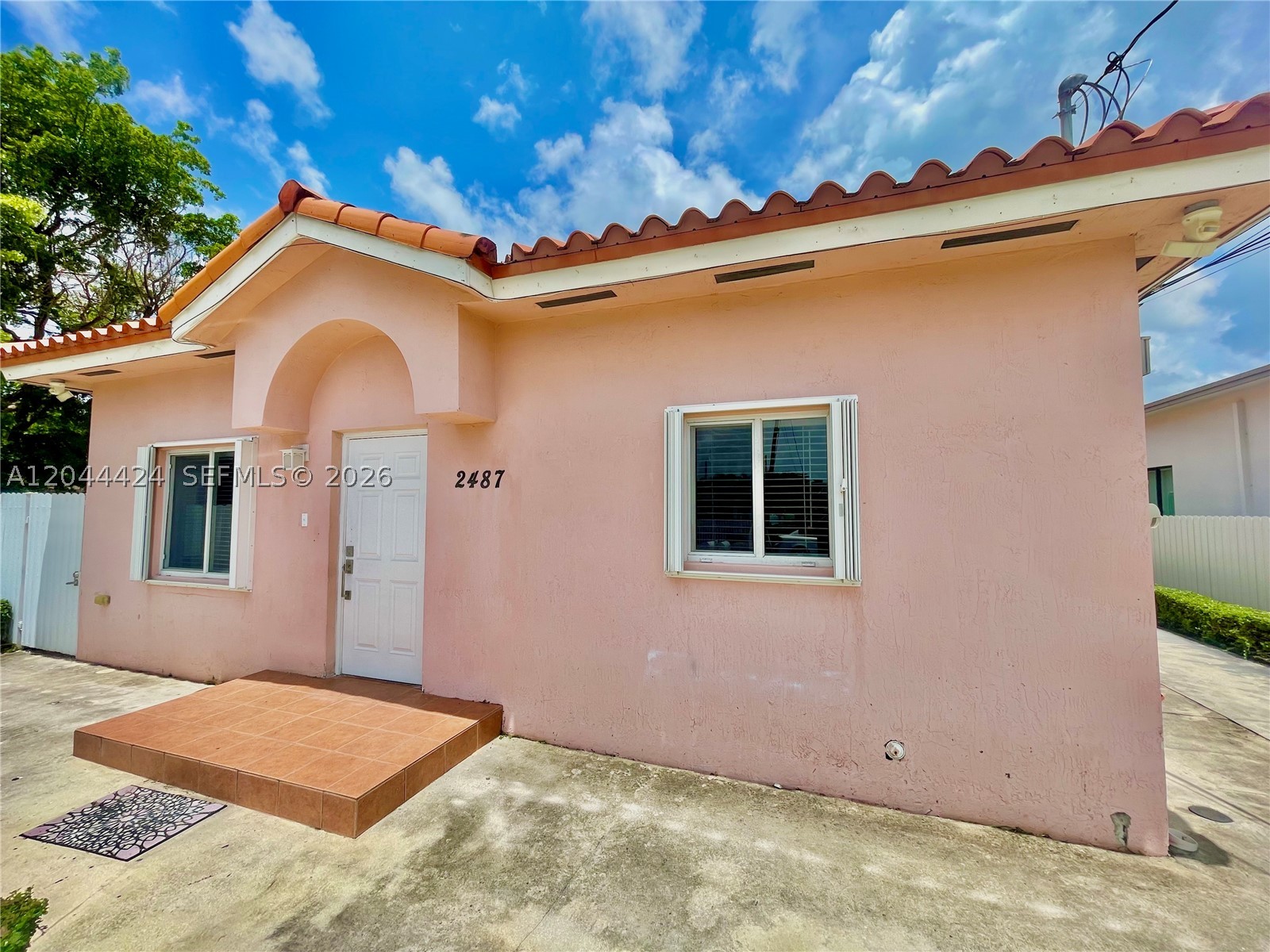 NO HOA! READY FOR MOVE IMMEDIATE IN! QUICK APPROVAL! Newly constructed Duplex in the beautiful city of Hialeah. 2 large bedrooms and 2 bath with over 1300 SQFT under air and lots of windows for natural lighting. Open concept living and dining with large open kitchen with counter that sits for over 5 people. Volume ceilings, large master room that includes built-in closet and on-suite master bath. Top of the line washer and dryer included in laundry room. Large private backyard for outdoor entertaining. Great location close to all major highways and less than a mile away from the famous Hialeah Horse Track and Casino. Down the block from JLC Sr. Park including baseball field and basketballs courts. Parking for up to 4 cars with additional street parking. Easy to show, Call listing agent.