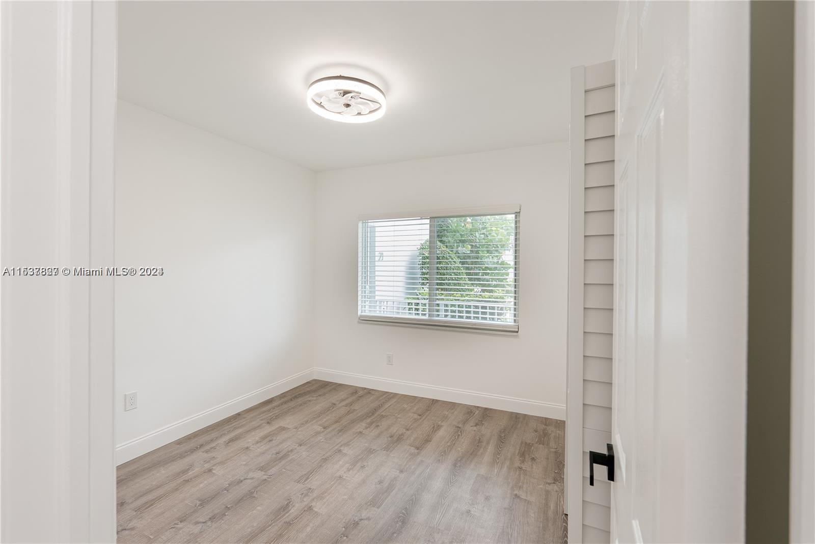 ISLAND POINT SOUTH CONDO - Residential Lease