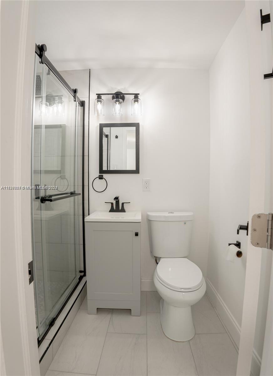 ISLAND POINT SOUTH CONDO - Residential Lease