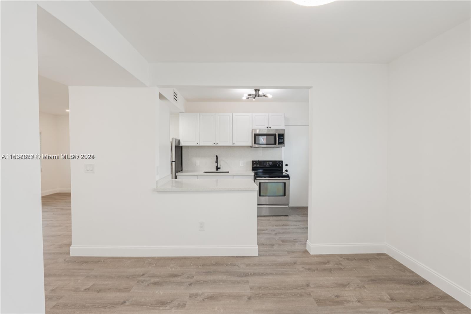 ISLAND POINT SOUTH CONDO - Residential Lease