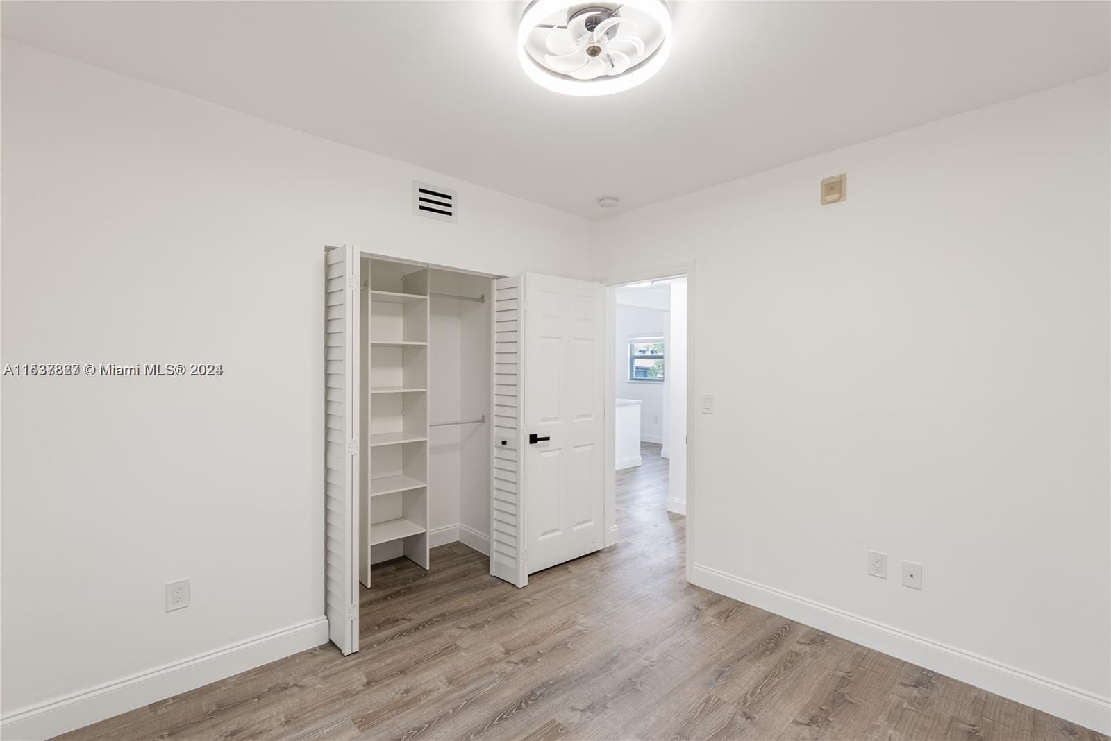 ISLAND POINT SOUTH CONDO - Residential Lease