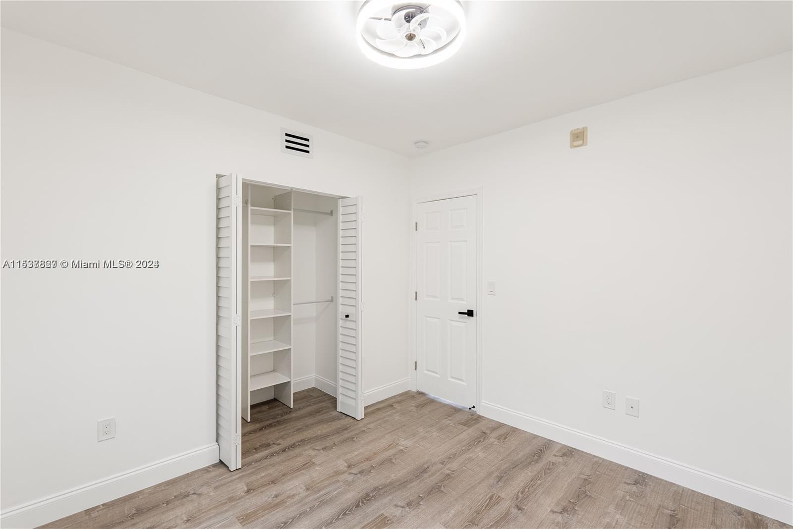 ISLAND POINT SOUTH CONDO - Residential Lease