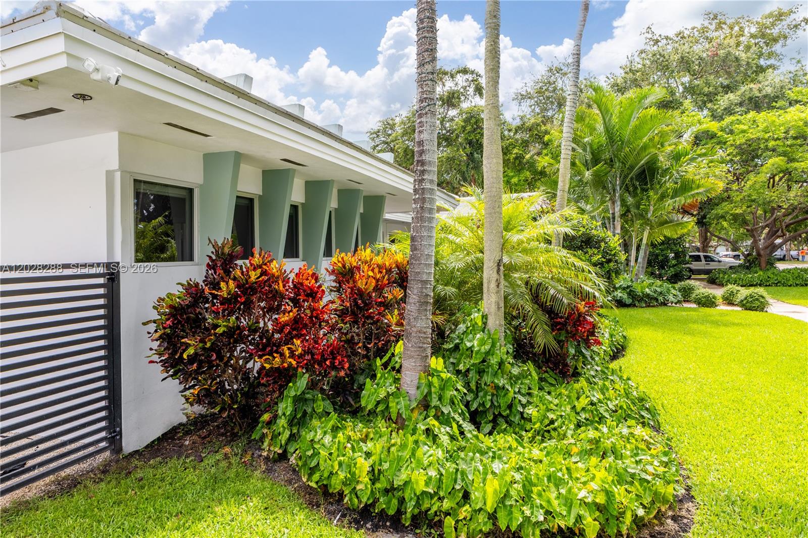 MIAMI SHORES SEC 3 - Residential