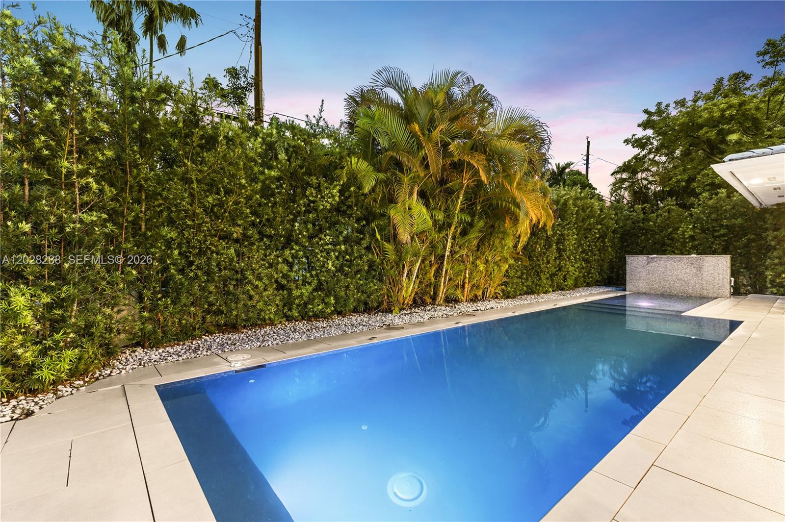 MIAMI SHORES SEC 3 - Residential