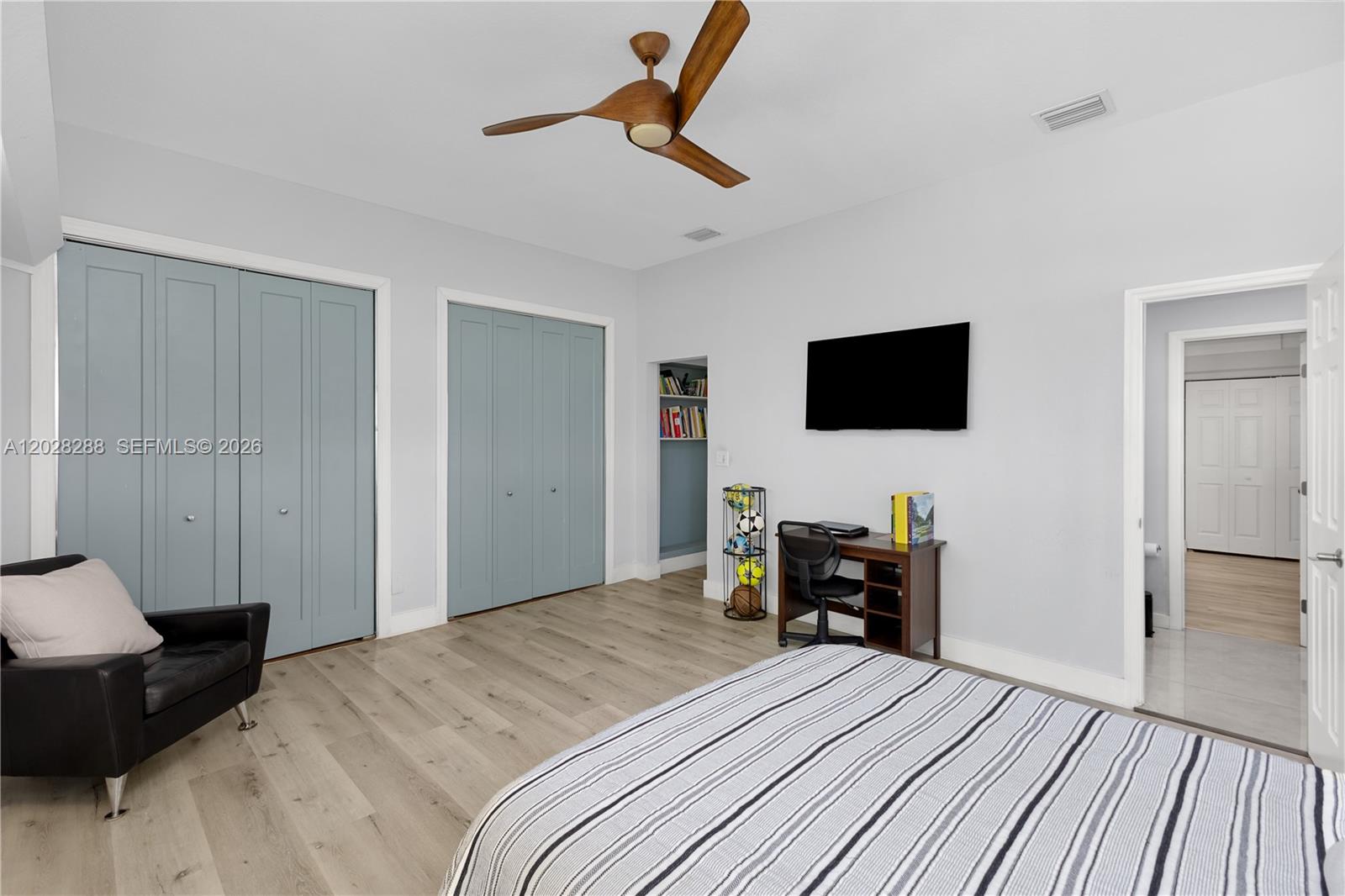 MIAMI SHORES SEC 3 - Residential