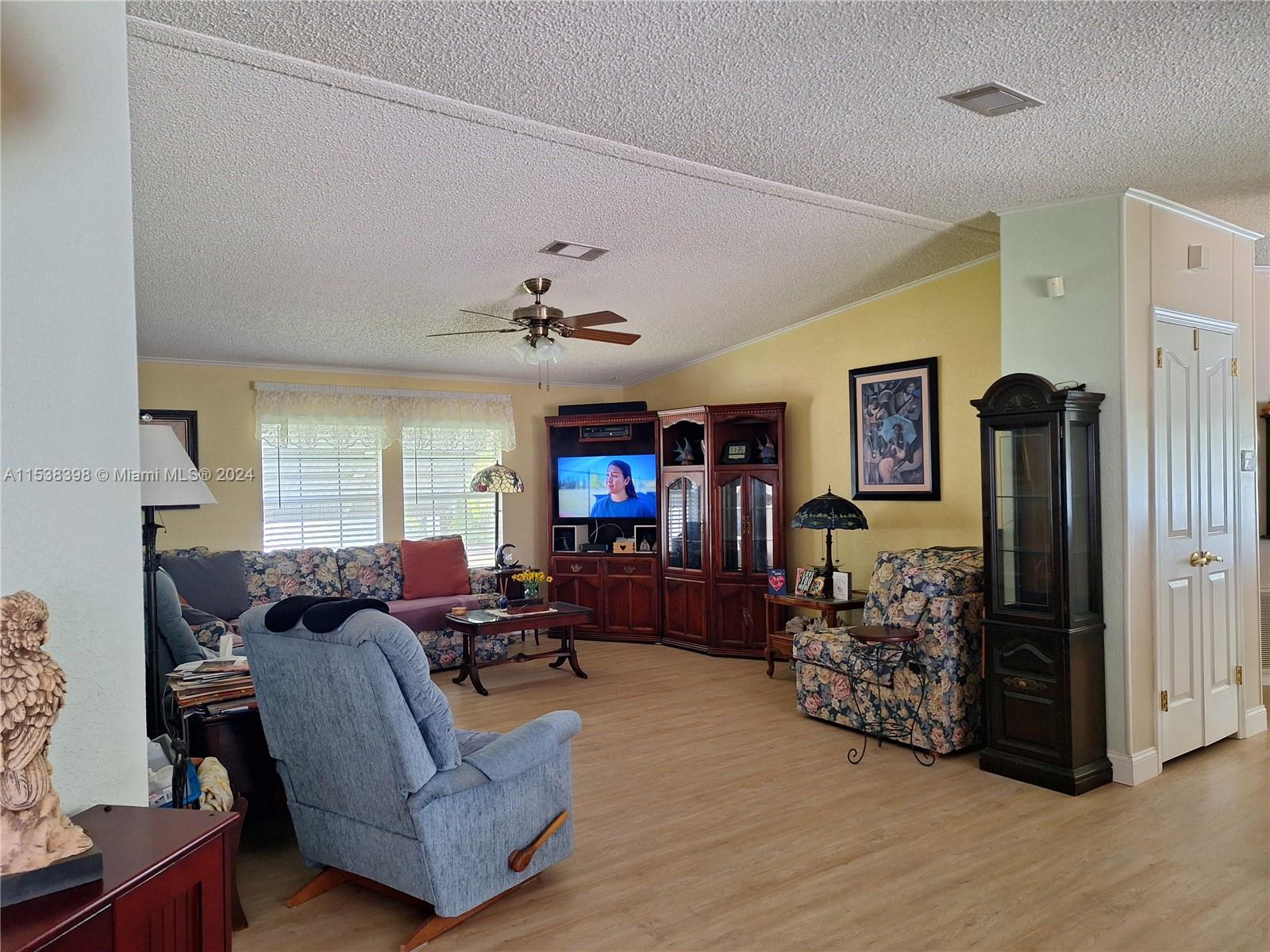 GATEWAY WEST CONDO - Residential