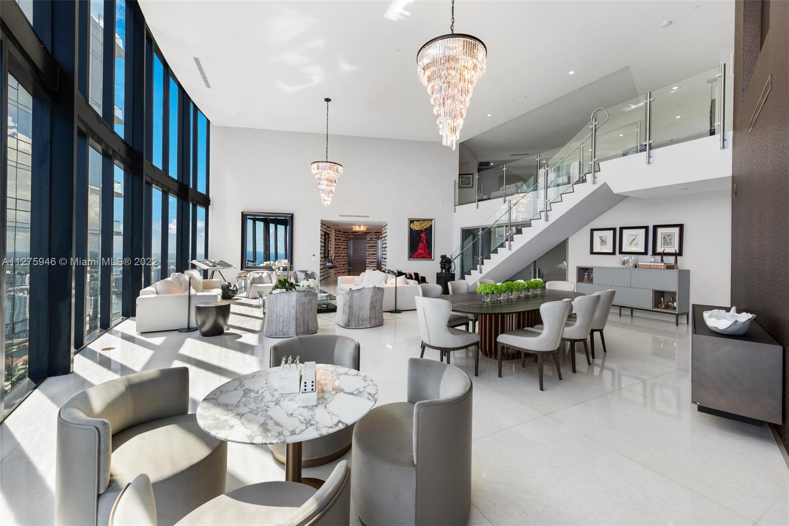 PORSCHE DESIGN TOWER - Residential