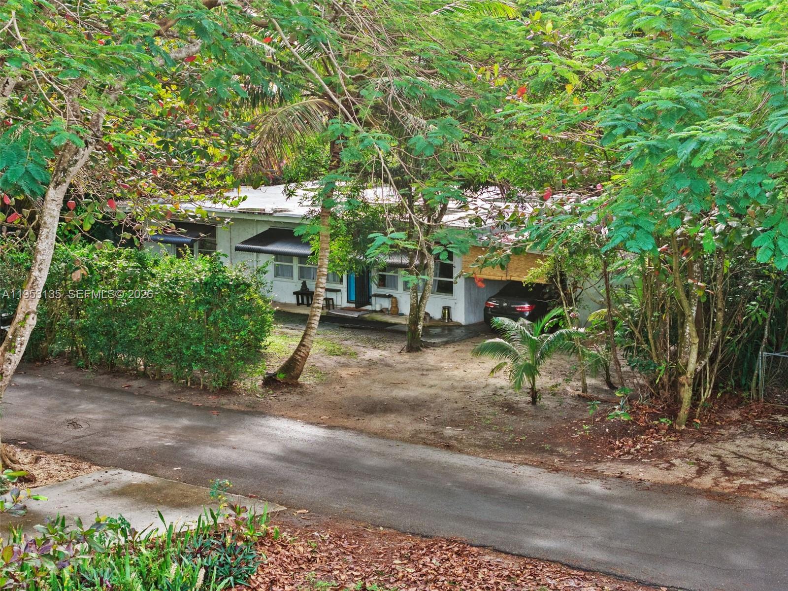 AVOCADO HOMES - Residential