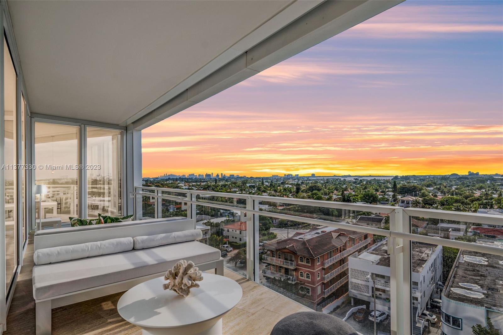 SURF CLUB CONDO - Residential