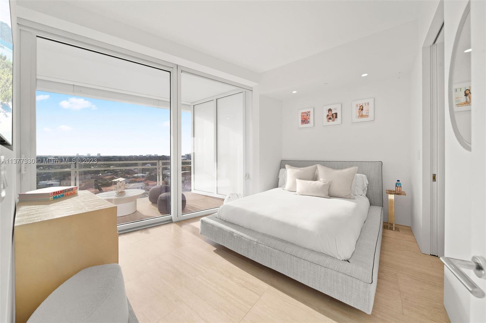 SURF CLUB CONDO - Residential