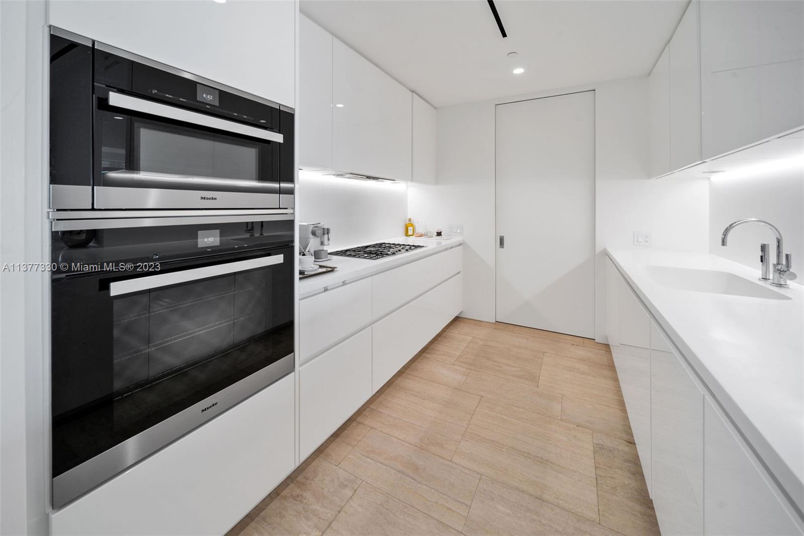 SURF CLUB CONDO - Residential