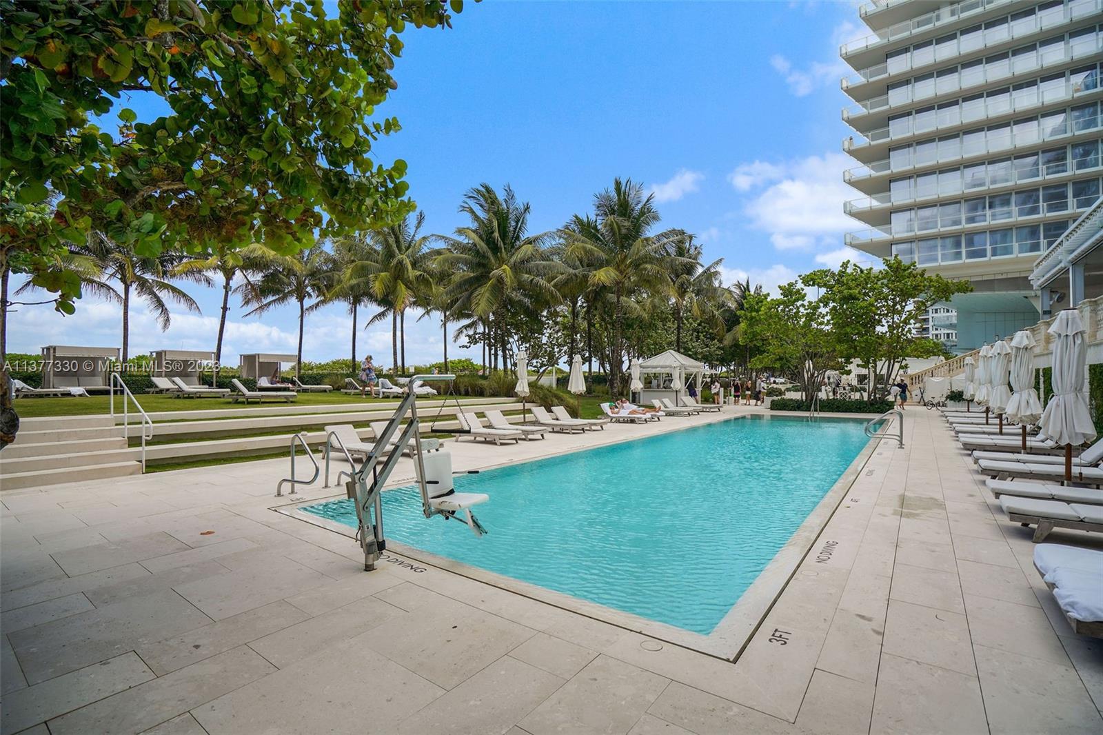 SURF CLUB CONDO - Residential