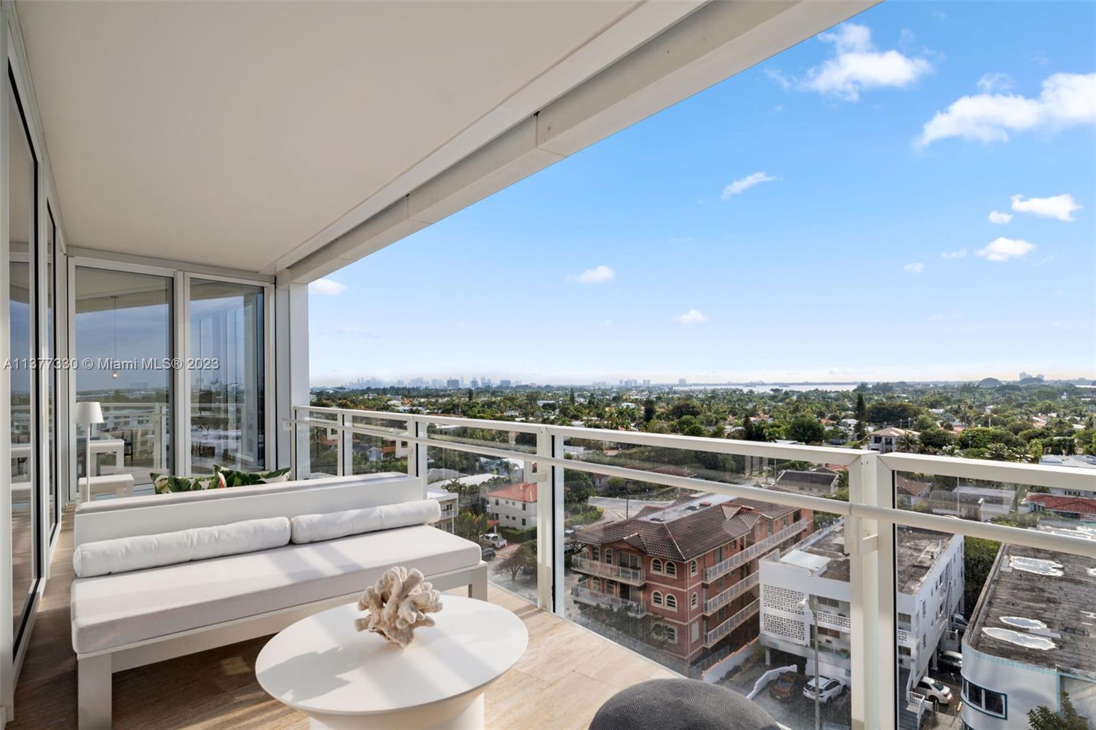 SURF CLUB CONDO - Residential