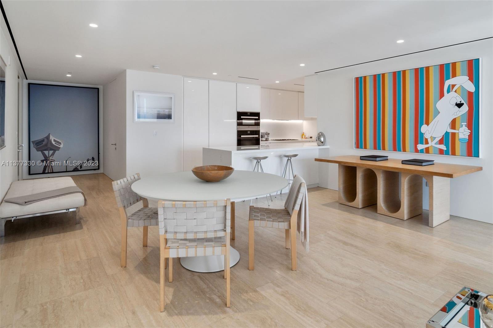 SURF CLUB CONDO - Residential
