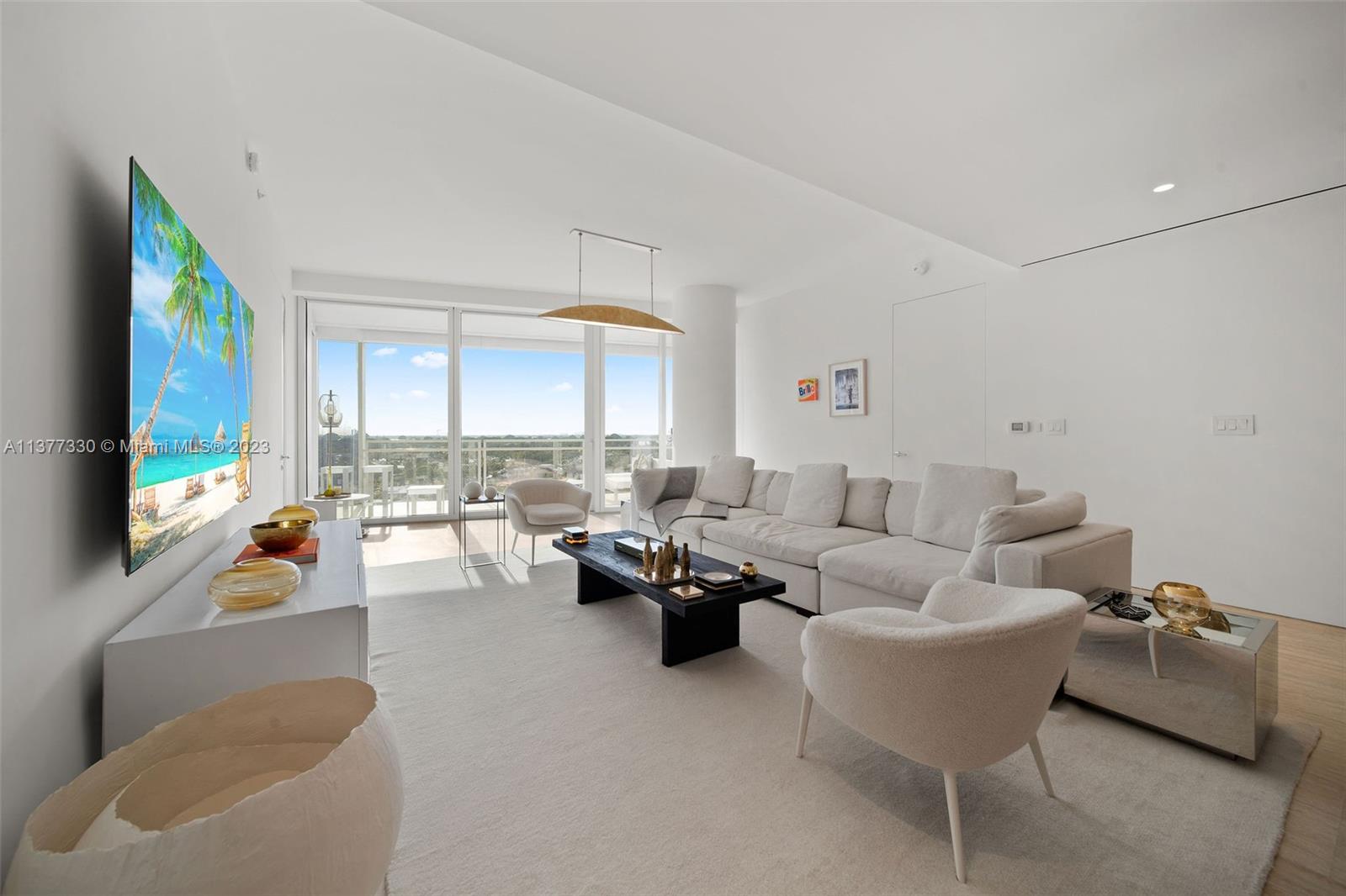 SURF CLUB CONDO - Residential