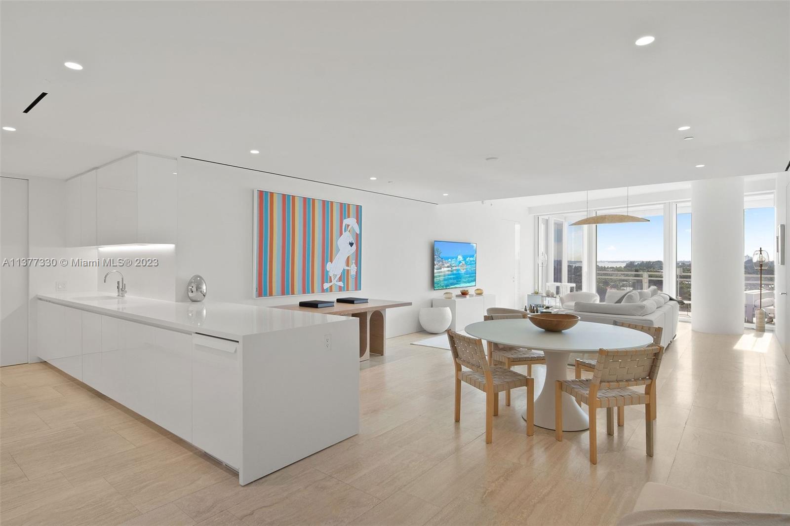 SURF CLUB CONDO - Residential