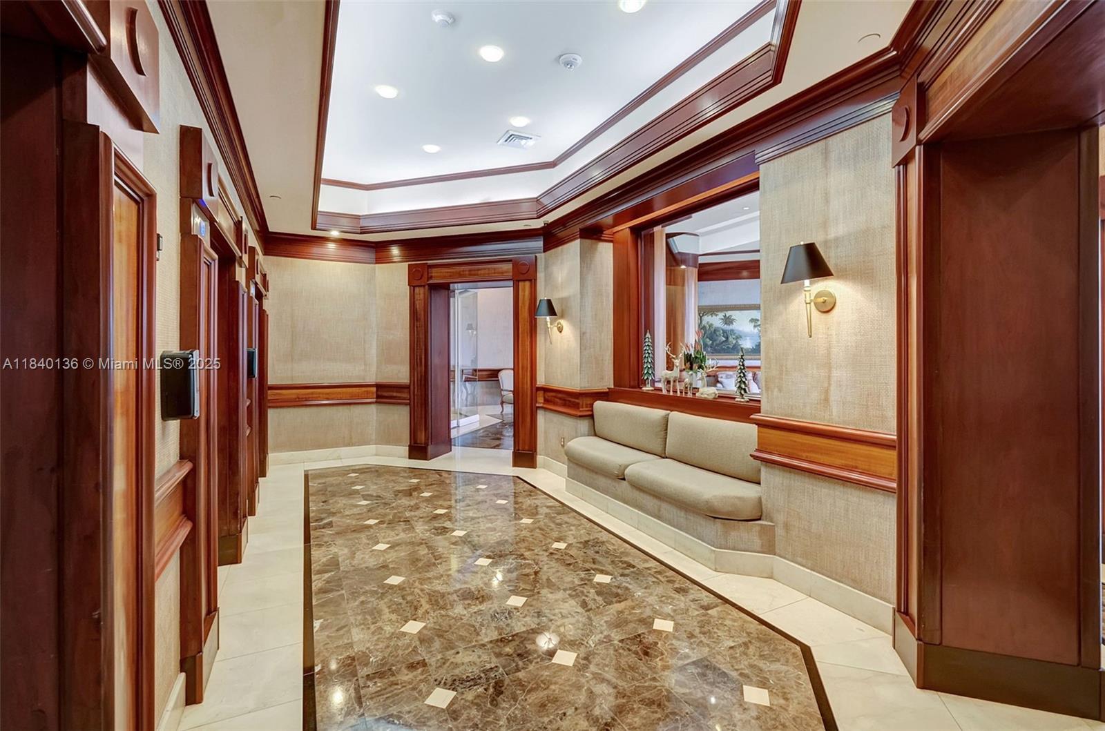 THE LANDMARK CONDO - Residential