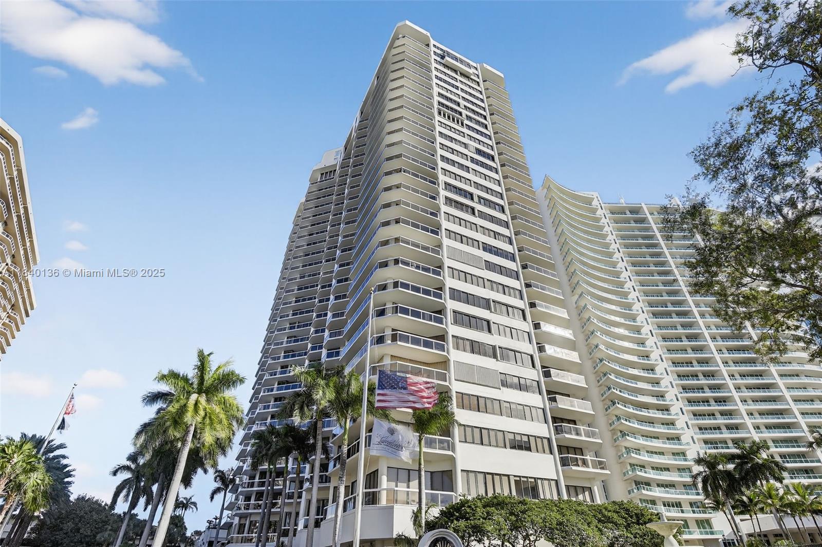 THE LANDMARK CONDO - Residential