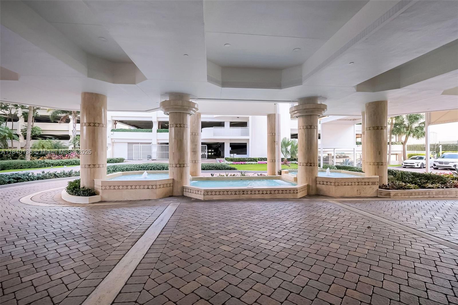 THE LANDMARK CONDO - Residential